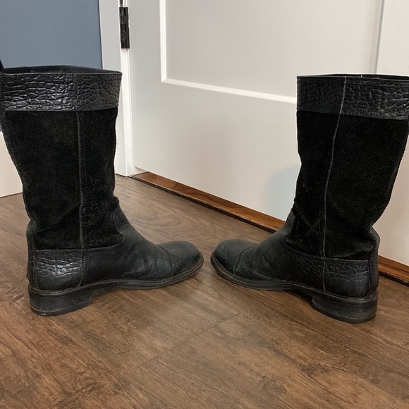 Tory Burch Corey Mid Calf Pebbled Leather Boot - Picture 4 of 16